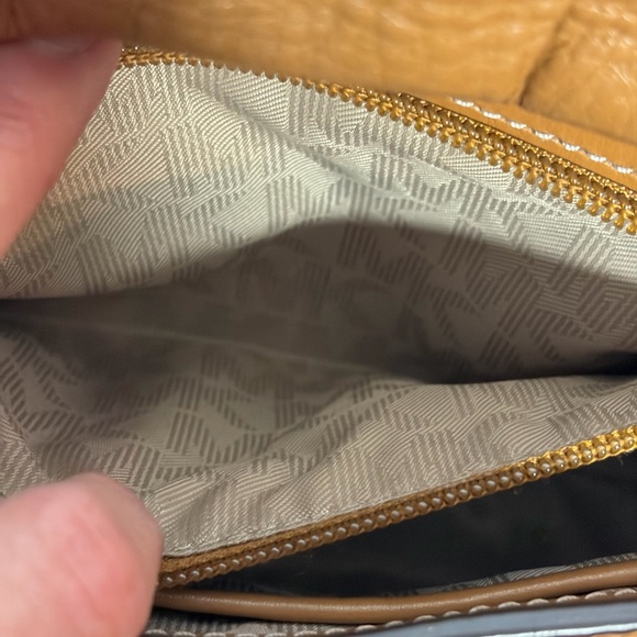 MICHAEL KORS Tan Pebbled Leather Crossbody Bag - Picture 7 of 8